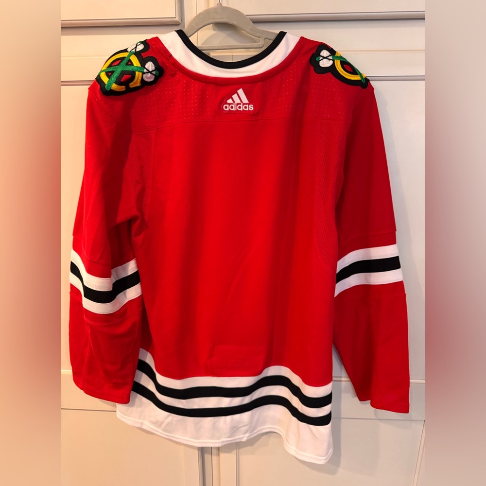 Chicago Black Hawks Hockey Jersey - Picture 3 of 3